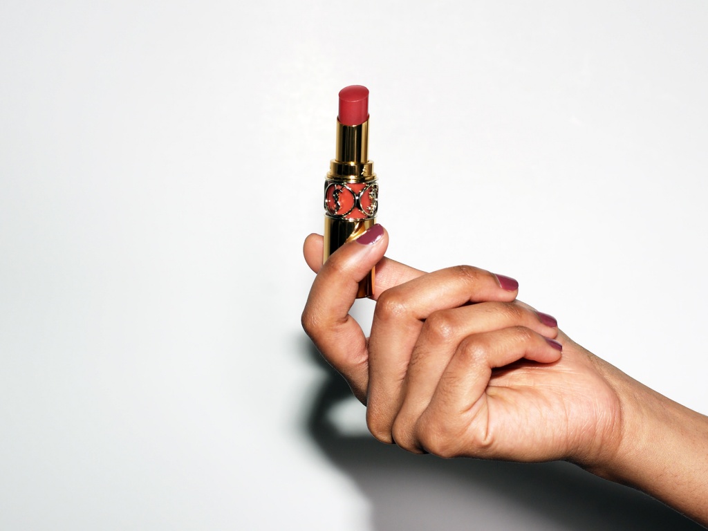 YSL Beauty Rouge Volupté Shine in 86 Mauve Cuir