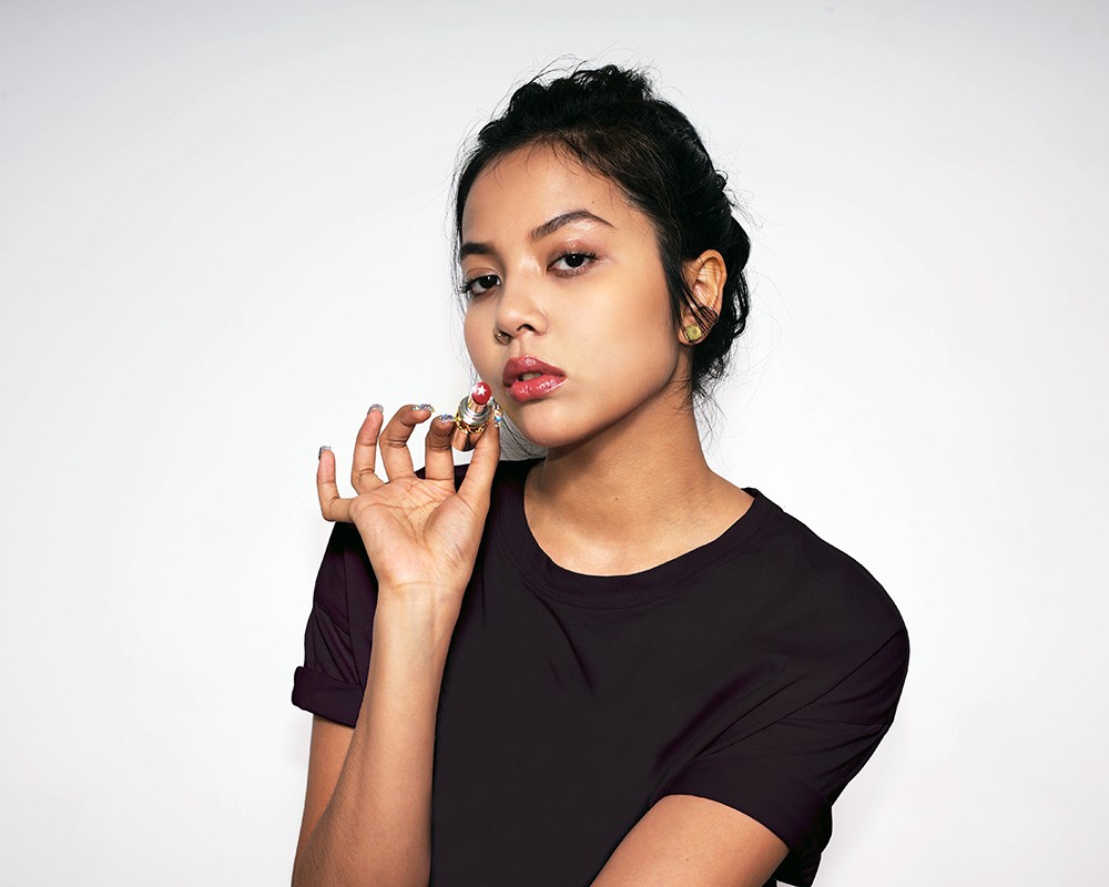 Aisyah wears YSL Beauty Rouge Volupté Rock’N Shine in 10 Pink Bass