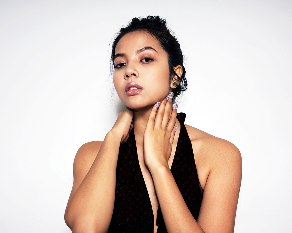 Aisyah wears YSL Beauty Rouge Volupté Rock’N Shine in 1 Nude Solo